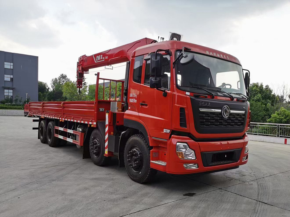 東風(fēng)天龍前四后八威龍14噸5節(jié)臂吊機(jī)