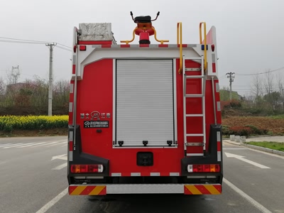 國(guó)六   8噸解放泡沫消防車(chē)