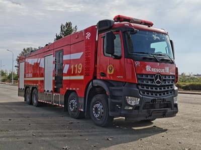 奔馳18噸泡沫消防車(chē)發(fā)往廣東