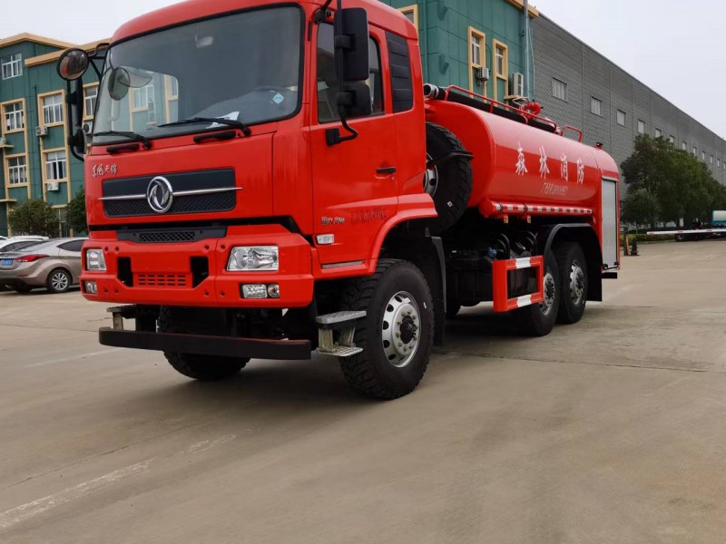 六驅10噸森林消防灑水車